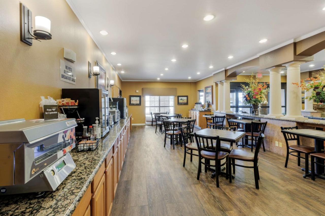 Best Western Plus Red River Inn Кларендон Екстер'єр фото